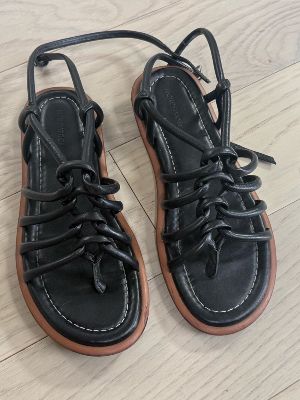 Nordstrom Black Nobeatris-Lea Shoe Box Label